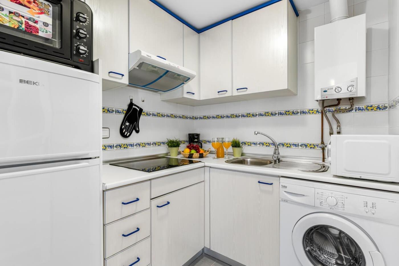 Apartment Colon - Plusholidays カルプ エクステリア 写真
